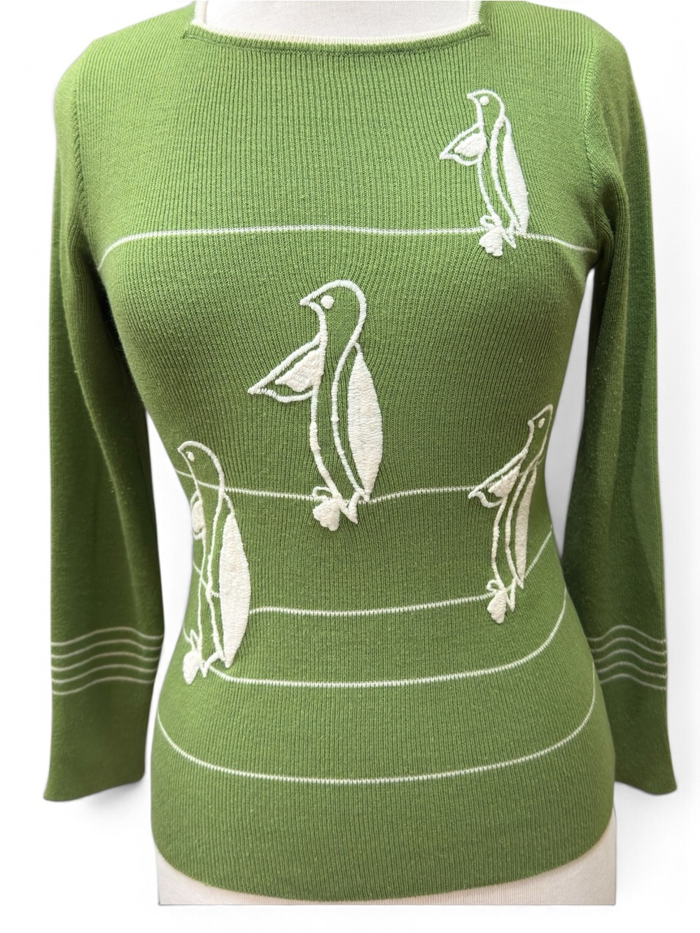 Vintage Tanni Hong Kong Penguin Embroidered Green Knit Sweater XS